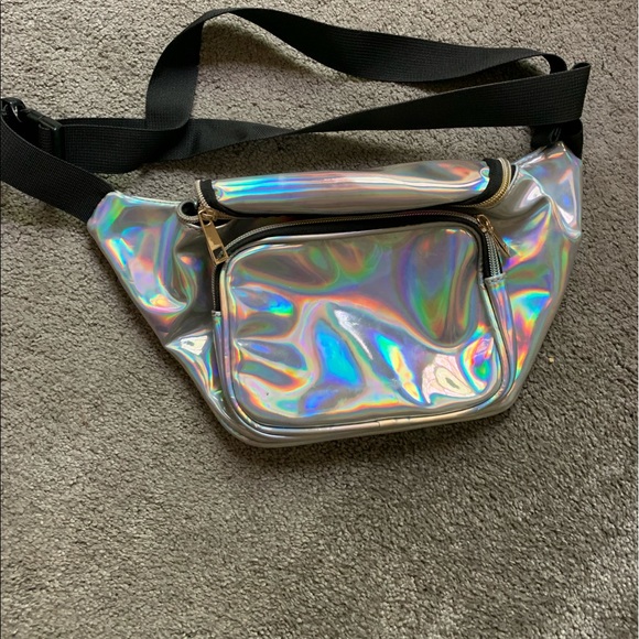 FANNY PACK - Picture 2 of 3